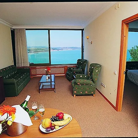 فندق Kilyos Kale 3*